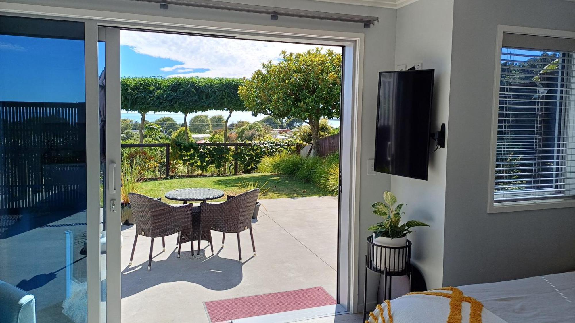Seascape Hideaway Pohara Apartment Екстериор снимка